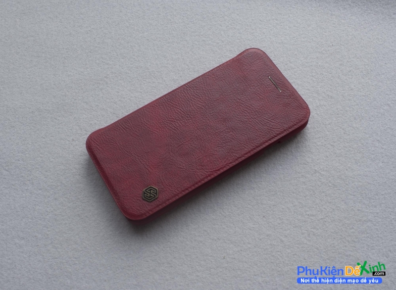  Bao Da iPhone 7 Hiệu Nillkin Qin được làm bằng da và nhựa cao cấp polycarbonate khá mỏng nhưng có độ bền cao, cực kỳ sang trọng khi gắn cho chiếc iphone của bạn.